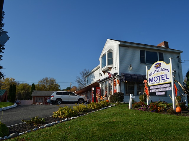 Williamstown Motel, Berkshire Hotels, Berkshire Motels, Lodging Berkshires, Hotels Berkshires